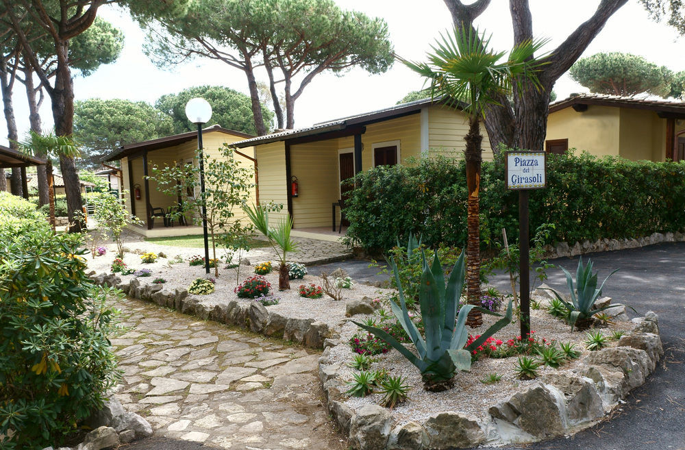 Holiday Village Fondi Exterior foto